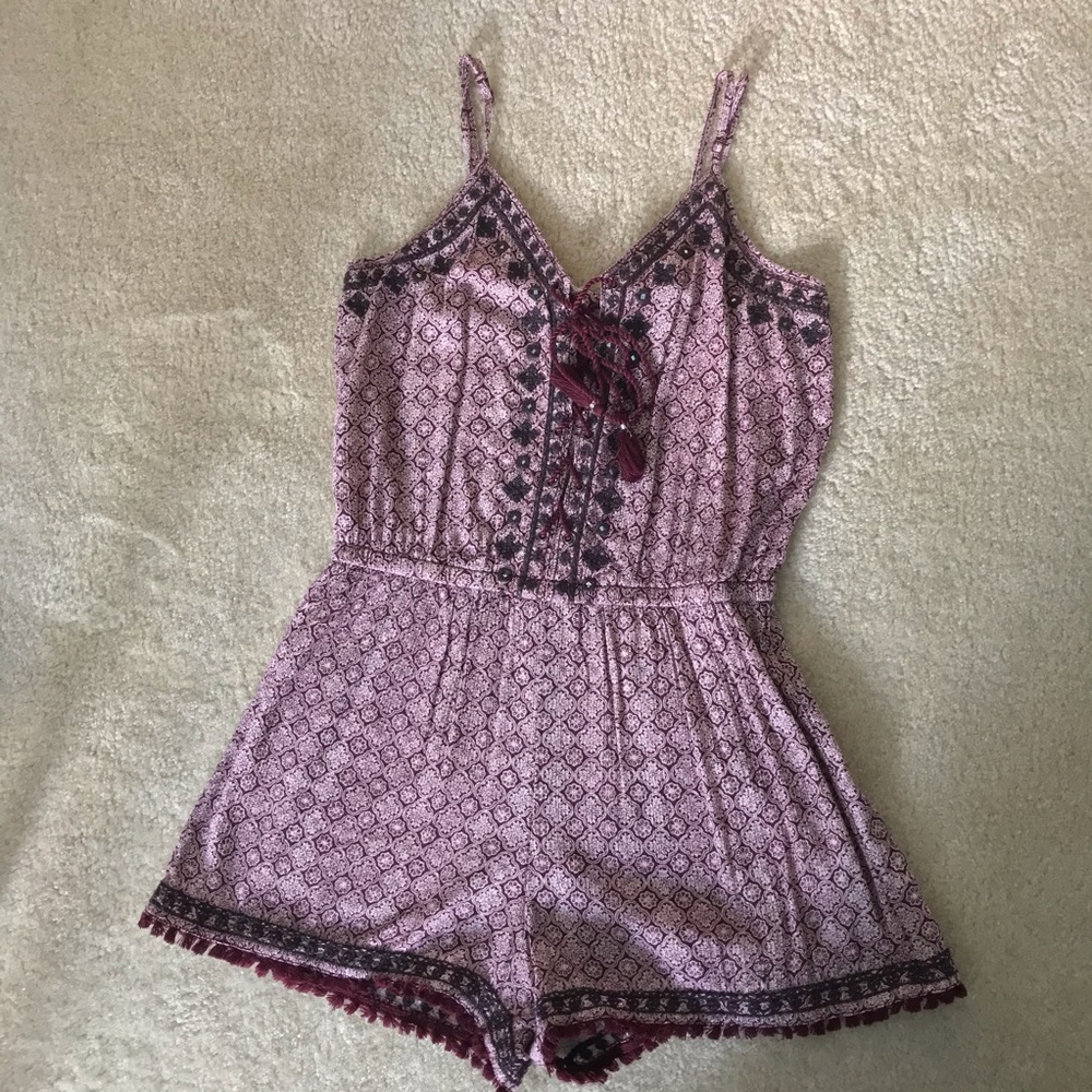 American eagle maroon romper
